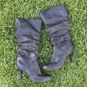 Gianni Bini leather boots